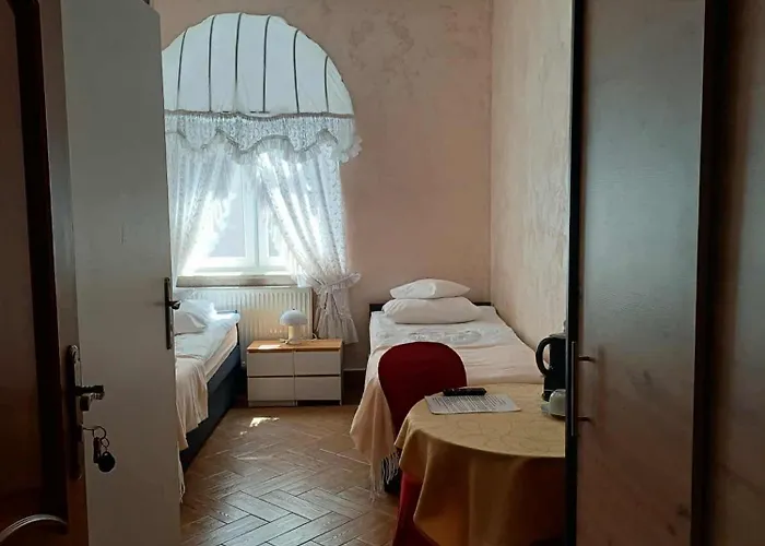 旅馆 Ideal 普沃茨克